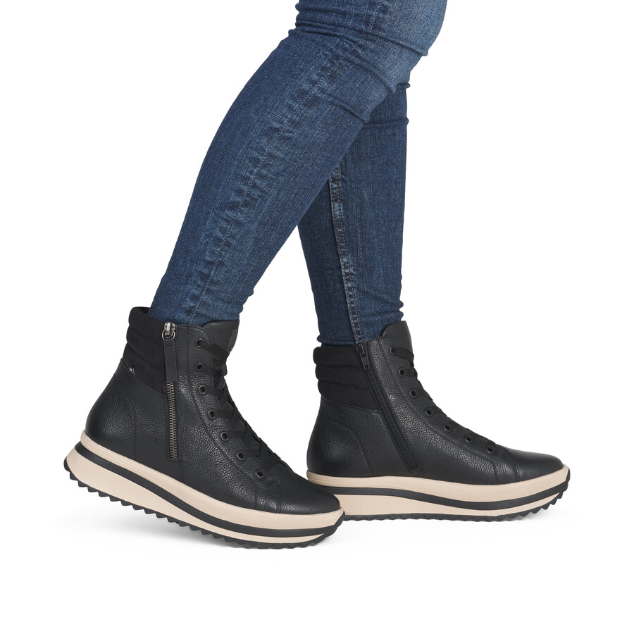 bottes noires à fermeture éclair pour femmes rieker sport w3870-00