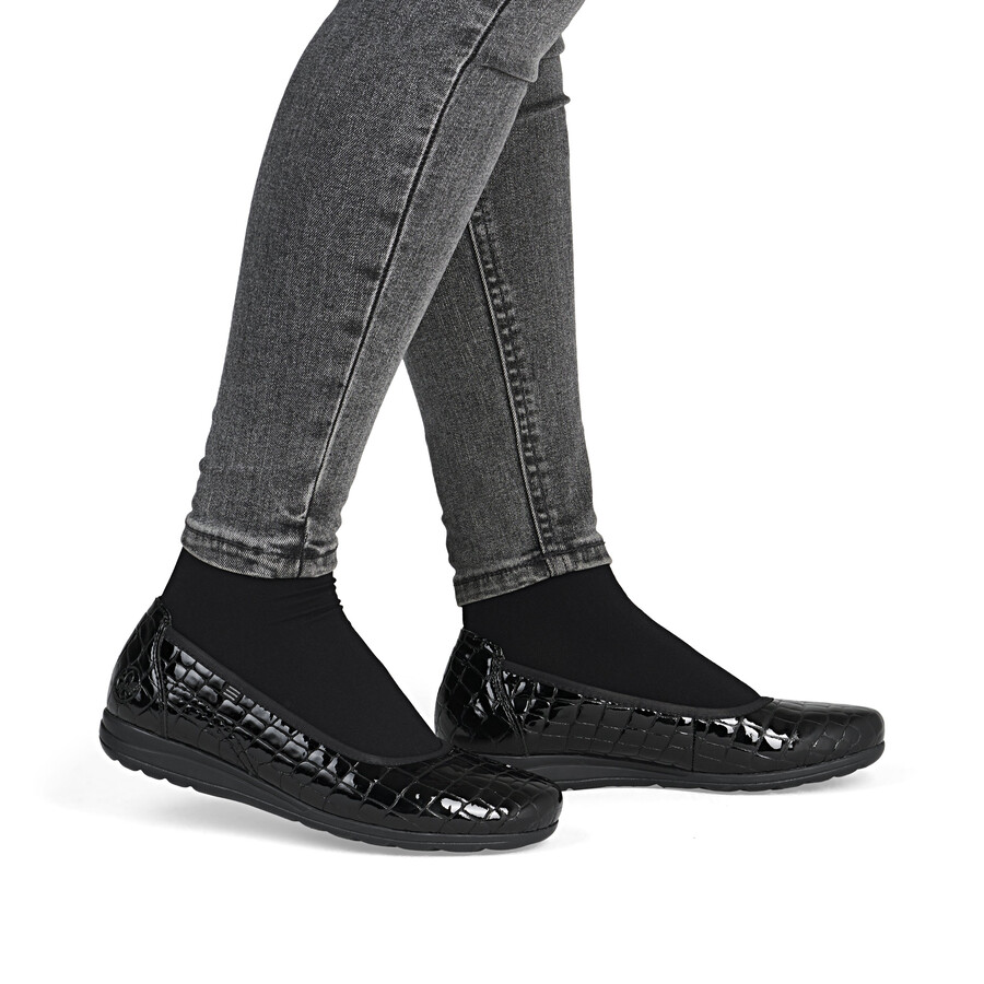 chaussures noires à enfiler pour femmes rieker l9350-01